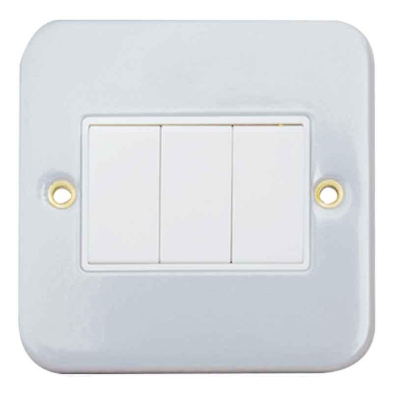 uAUXUOmoHB5ld-xxlarge.jpg RR Kabel Metal Clad Switches 3-Gang 2-Way (RR W1006-MC) - Best Price UAE - Image 1